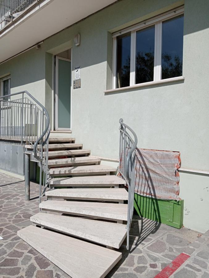 Appartamenti Carlotta Rimini Exteriér fotografie