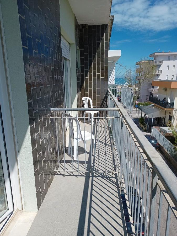 Appartamenti Carlotta Rimini Exteriér fotografie